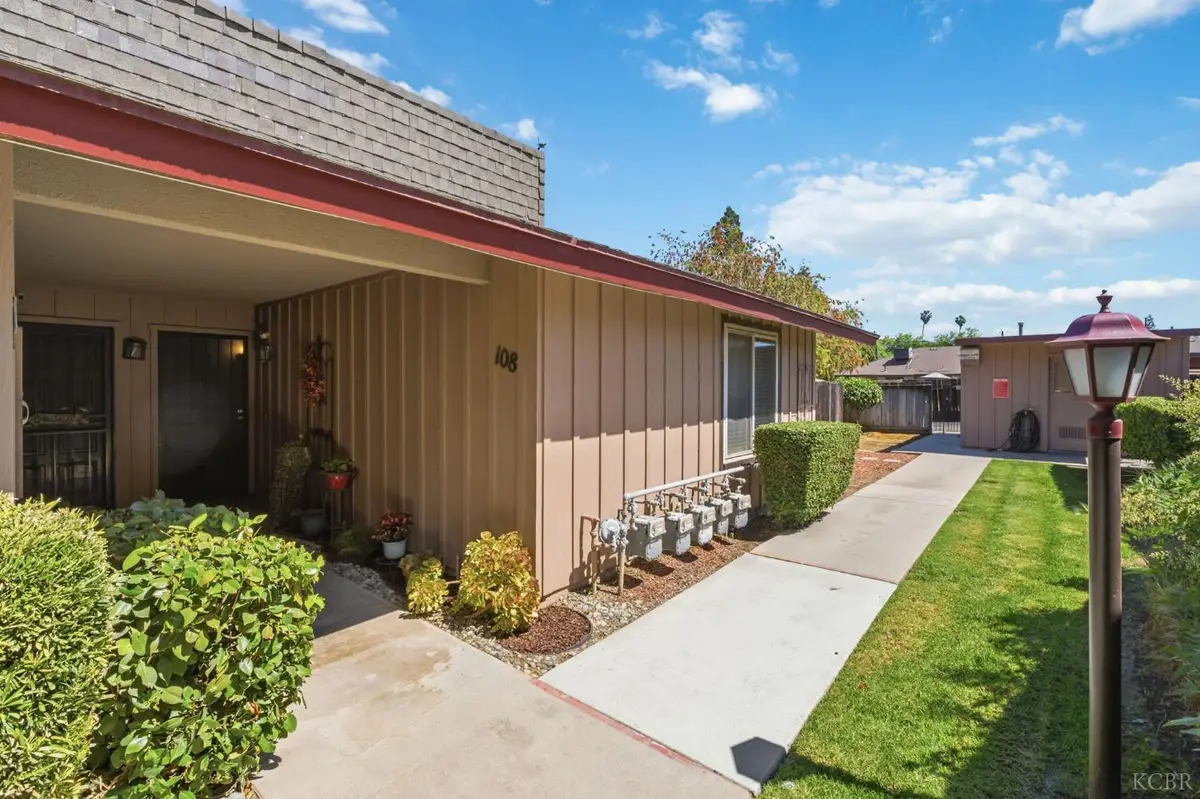 5090 N College Ave #108, Fresno, CA 93704 - #1