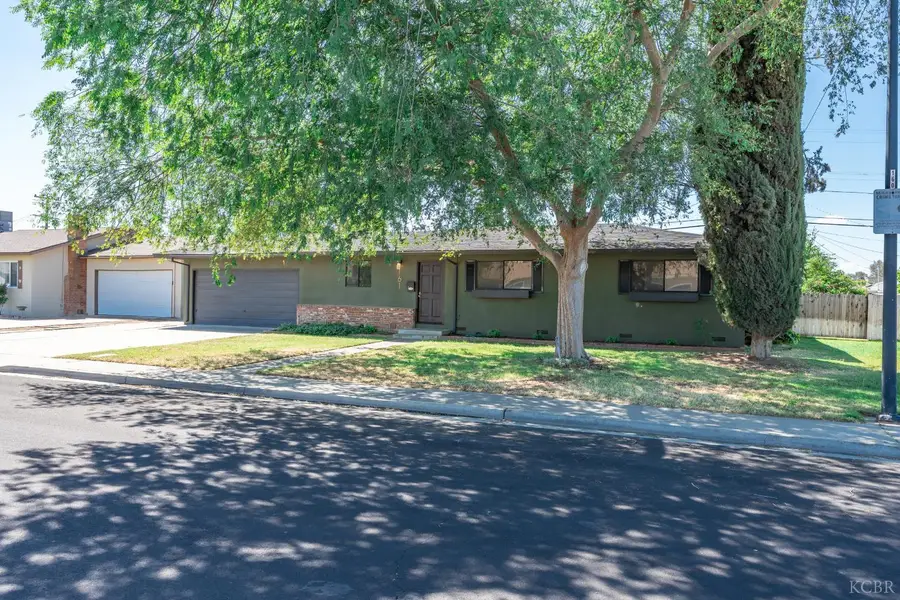 161 W Spring Lane, Lemoore, CA 93245 - #3