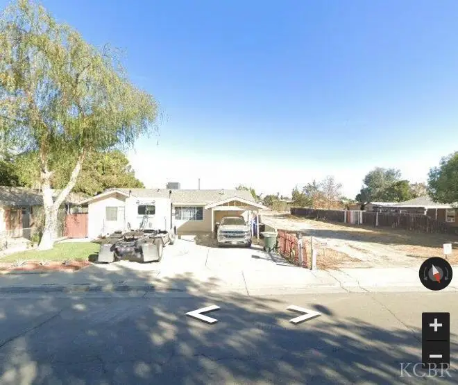 322 E Bush Street, Lemoore, CA 93245 - #2