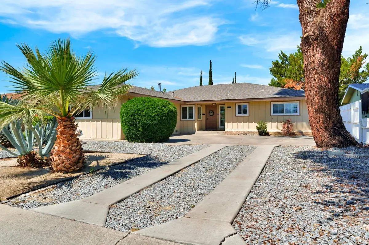 434 Stanford Avenue, Coalinga, CA 93210 - #1