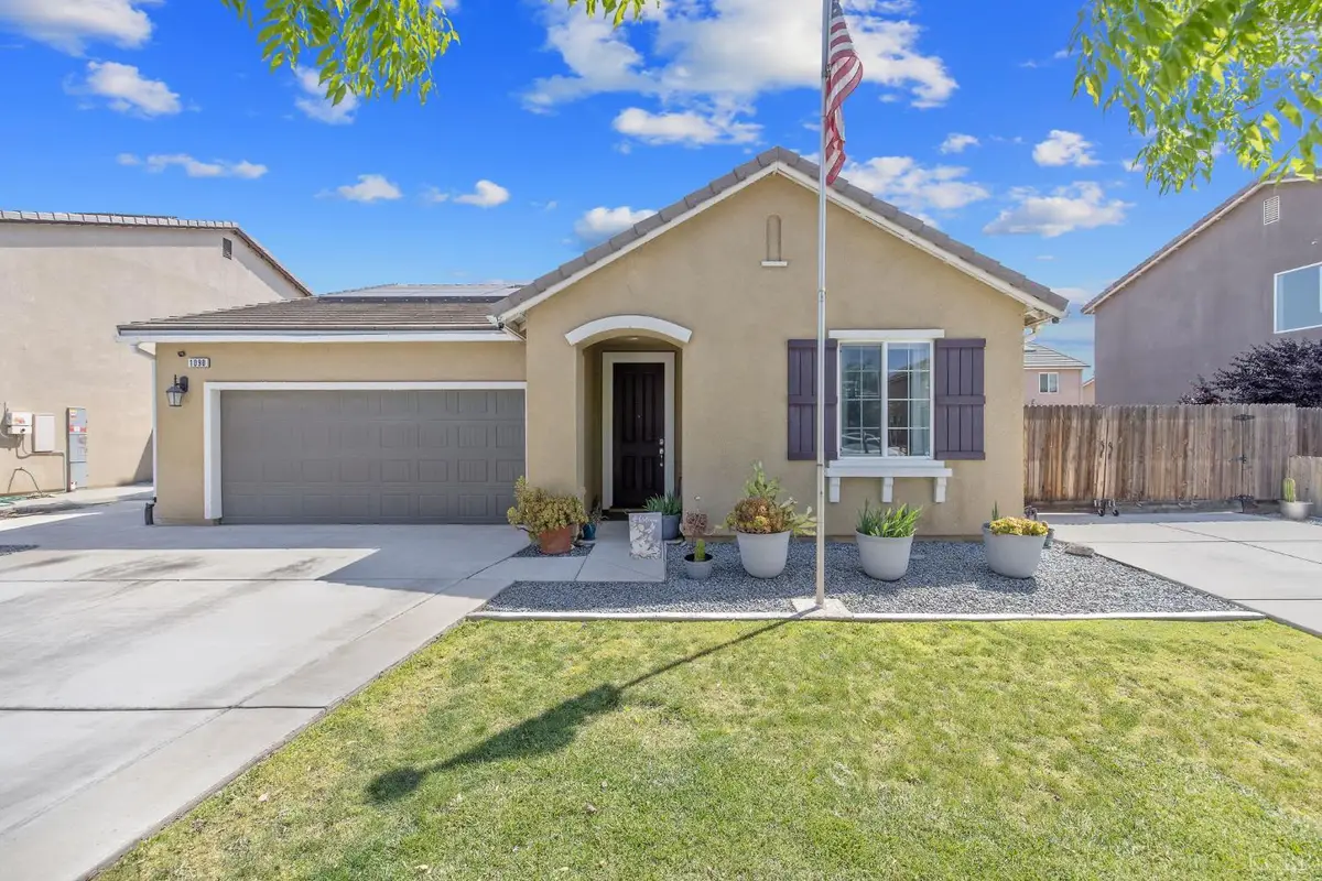 1090 Jade Way, Lemoore, CA 93245 - #1