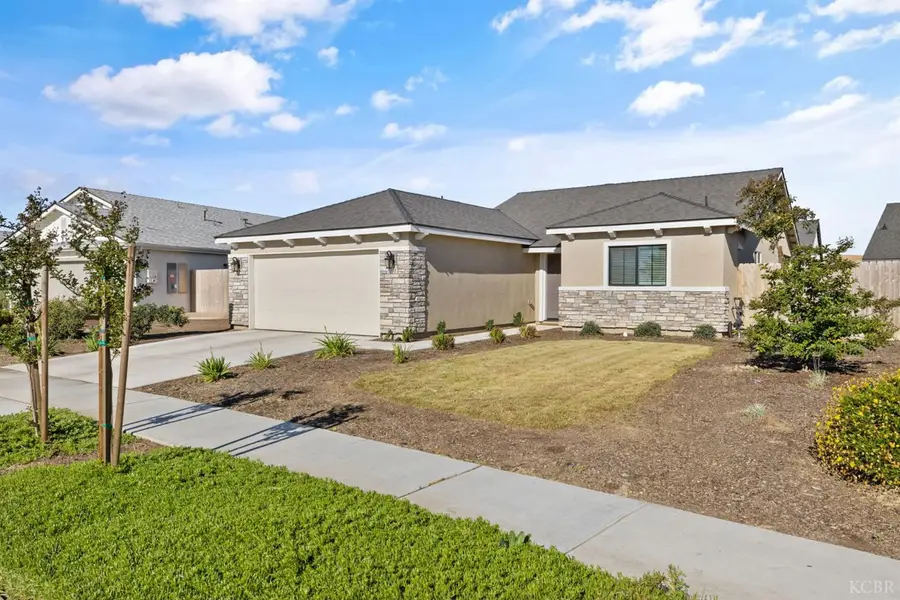1772 S Red Rock Drive, Hanford, CA 93230 - #2
