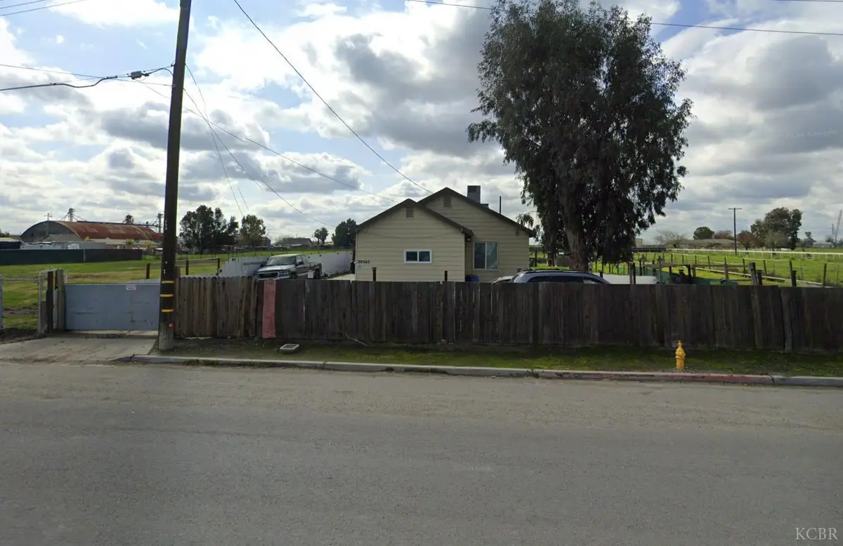 20565 Main Street, Stratford, CA 93266 - #1