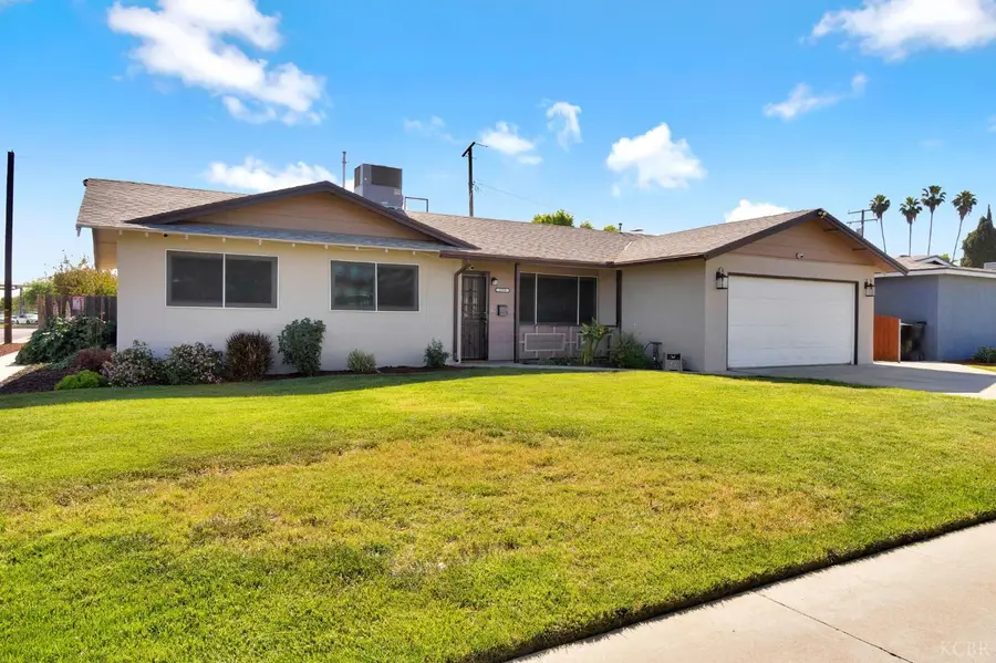 2275 E Lemmon Way, Hanford, CA 93230 - #3