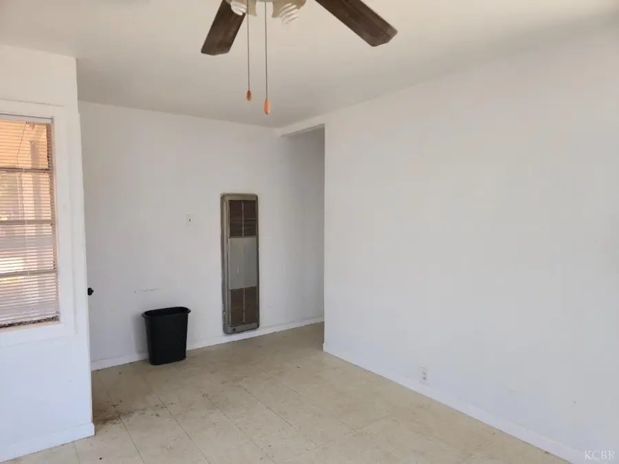 3346 W Kruger Avenue, Riverdale, CA 93656 - #2