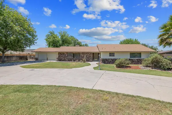 8640 12th Avenue, Hanford, CA 93230