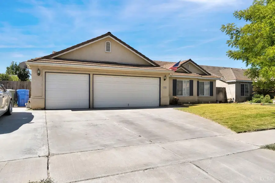 1435 Summerwind Drive, Lemoore, CA 93245 - #3
