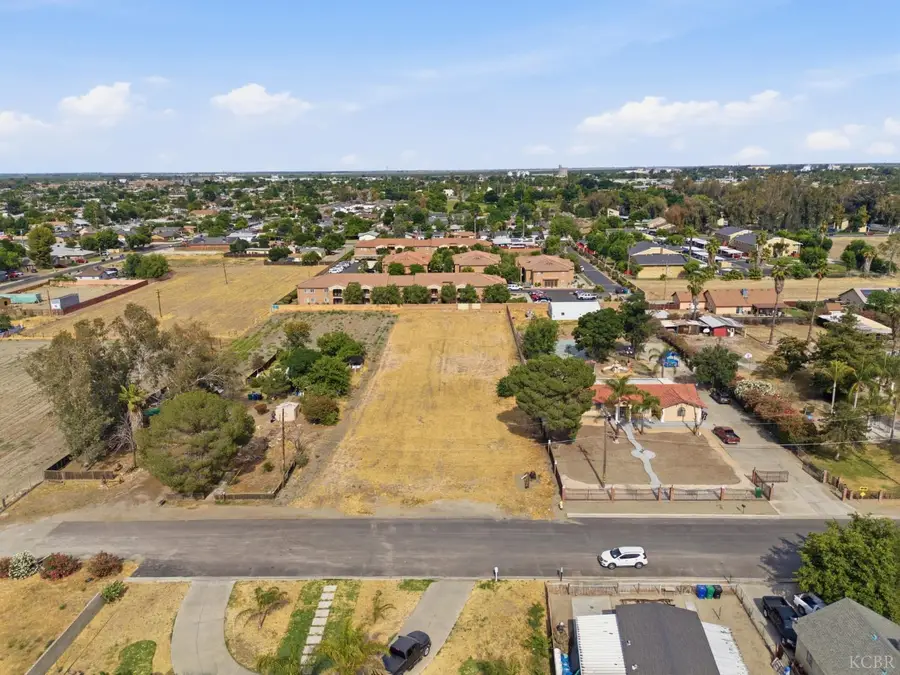 941 Doran Ave, Corcoran, CA 93212 - #2