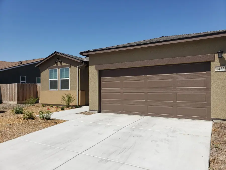 1432 Edgewood Drive, Hanford, CA 93230 - #2