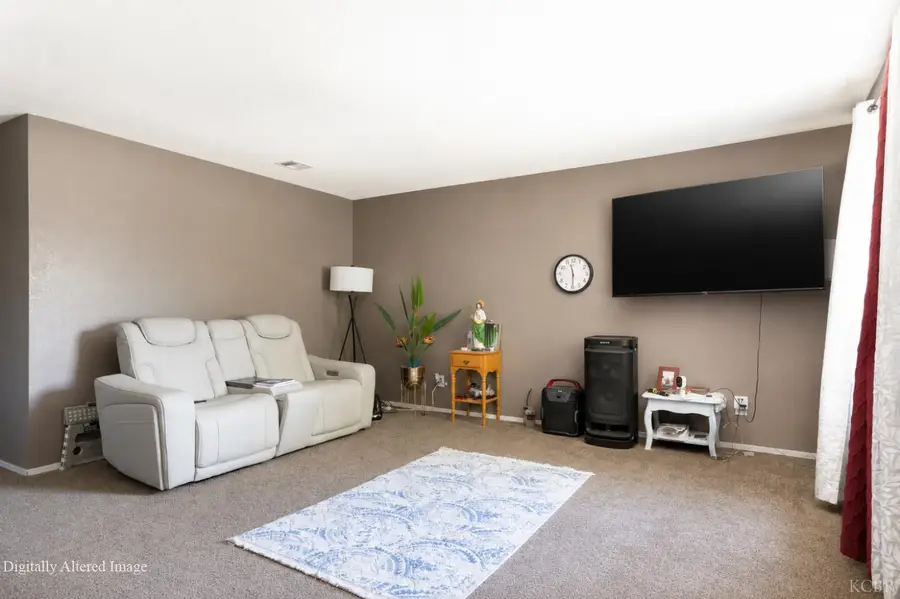 425 Marin Street, Avenal, CA 93204 - #2