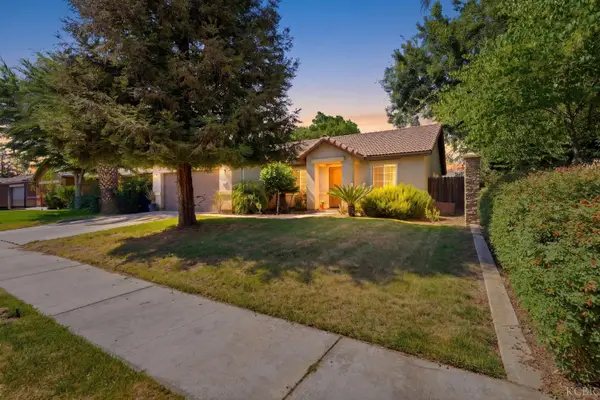 2630 E Parkview Avenue, Visalia, CA 93292