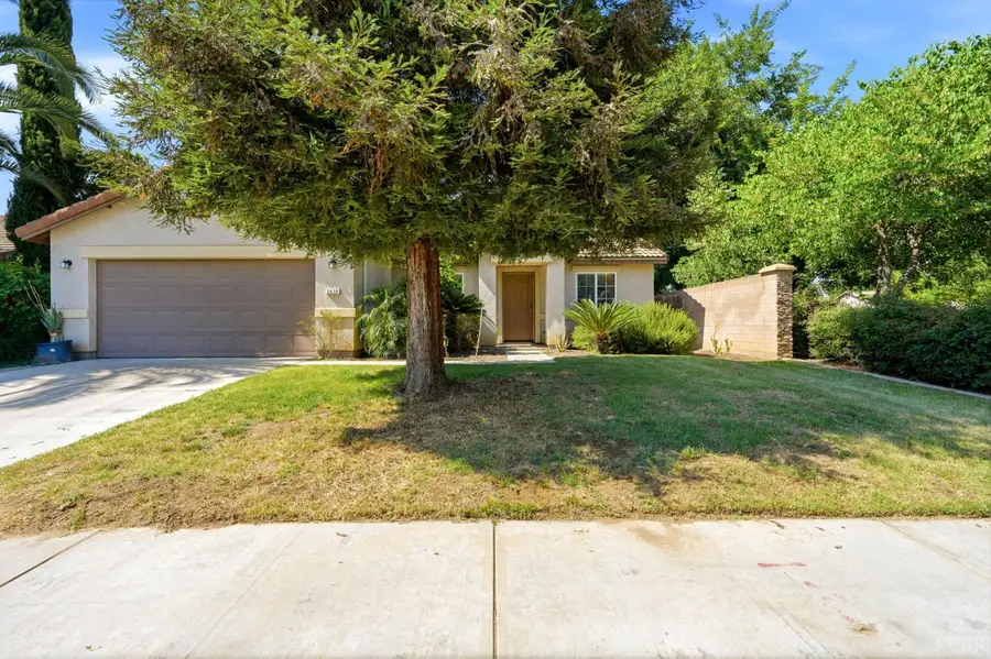 2630 E Parkview Avenue, Visalia, CA 93292 - #2