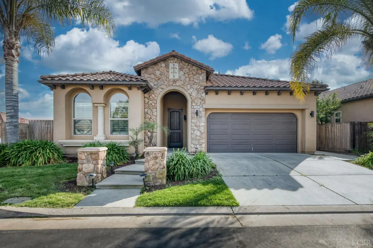 1563 E Via Mirasol Lane, Fresno, CA 93730 - #1