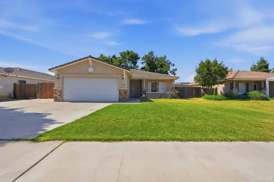 1865 La Vida Avenue, Porterville, CA 93257 - #3