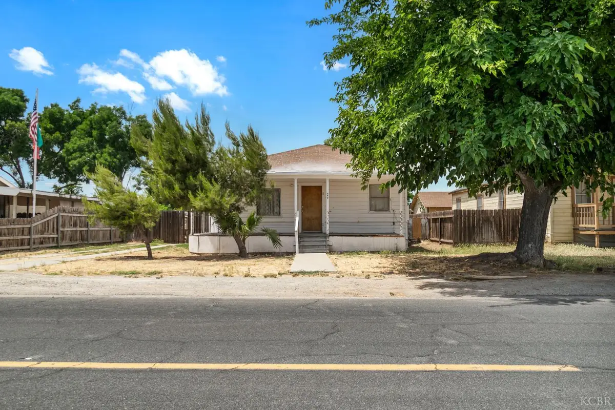 826 Kimball, Hanford, CA 93230 - #1