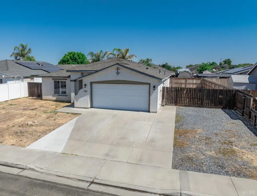 1198 E Donnybrook Place, Hanford, CA 93230 - #2