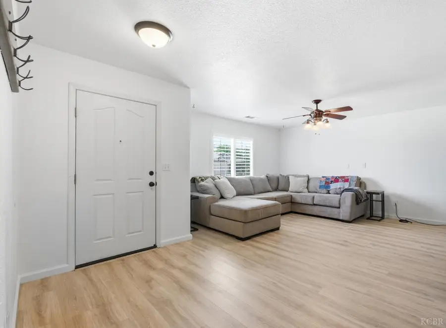 1198 E Donnybrook Place, Hanford, CA 93230 - #3