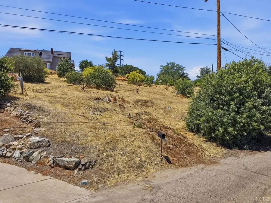 0 N Scenic Drive, Porterville, CA 93257 - #3