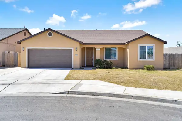1533 W Kepler Court W, Hanford, CA 93230