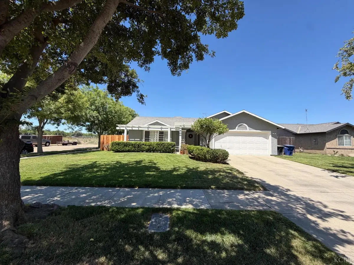 399 Barcelona Drive, Lemoore, CA 93245 - #1