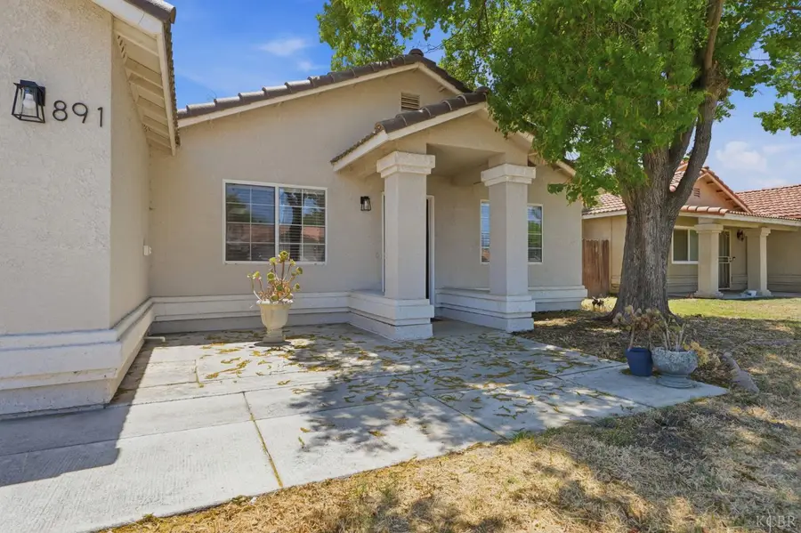 891 W Ambassador Drive, Hanford, CA 93230 - #2