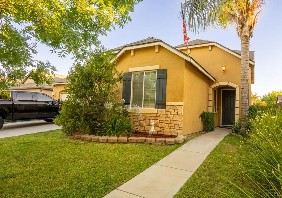 636 Firenze Street, Lemoore, CA 93245 - #3
