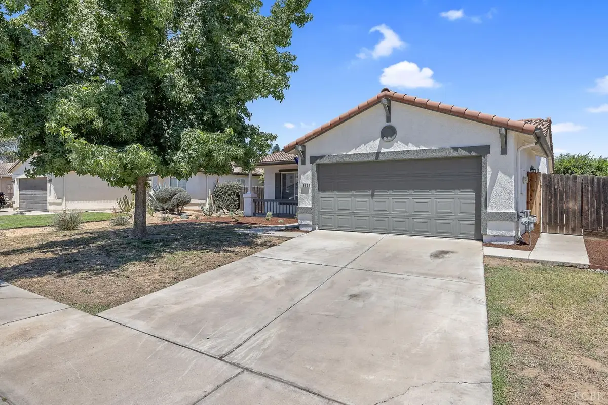 1882 Santa Maria Avenue, Porterville, CA 93257 - #1