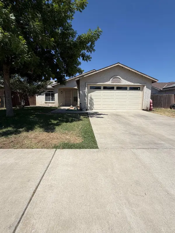 11154 Persimon Circle, Armona, CA 93202