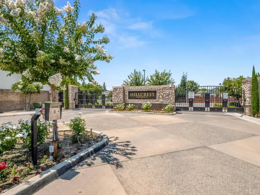 2222 Carson Avenue, Clovis, CA 93611 - #3