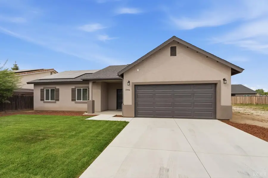 3446 E Grove Avenue, Visalia, CA 93292 - #2