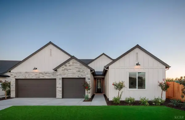 1631 S Sable Place, Hanford, CA 93230