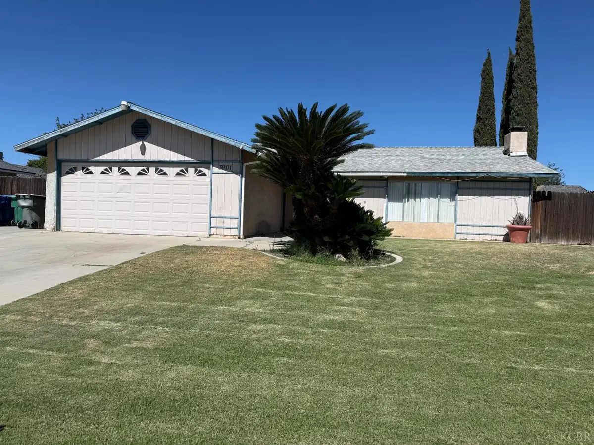 3901 Courtney Street, Bakersfield, CA 93312 - #1