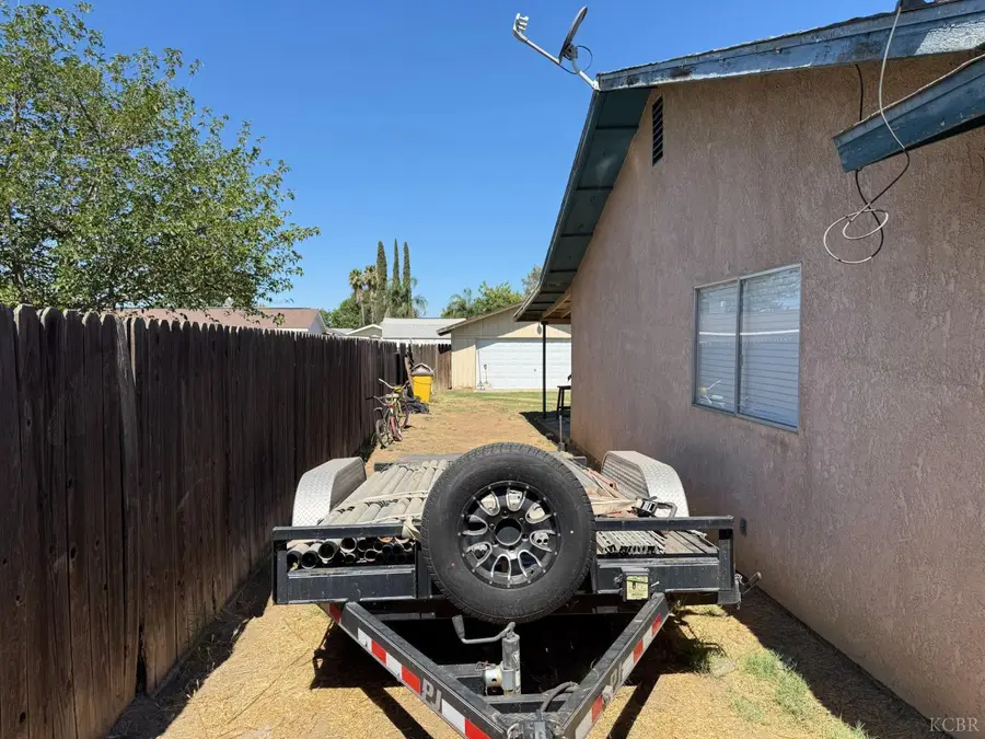 3901 Courtney Street, Bakersfield, CA 93312 - #3