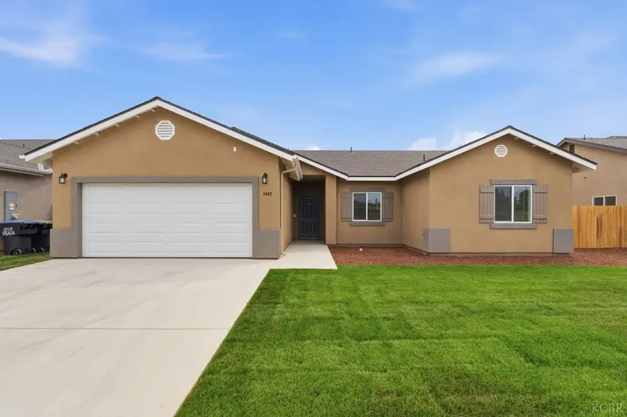 3447 E Douglas Avenue, Visalia, CA 93292 - #2