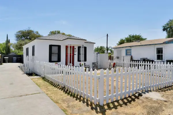 1437 N 11th Avenue, Hanford, CA 93230