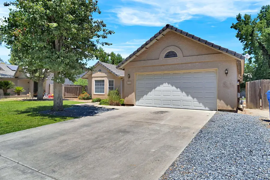 84 Cantebury Drive, Lemoore, CA 93245 - #2