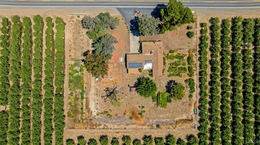 16565 Lacey Boulevard, Lemoore, CA 93245 - #3
