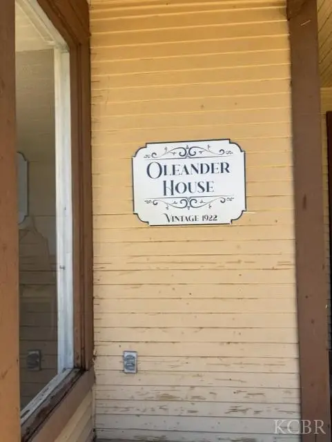684 Oleander Avenue, Lemoore, CA 93245 - #2