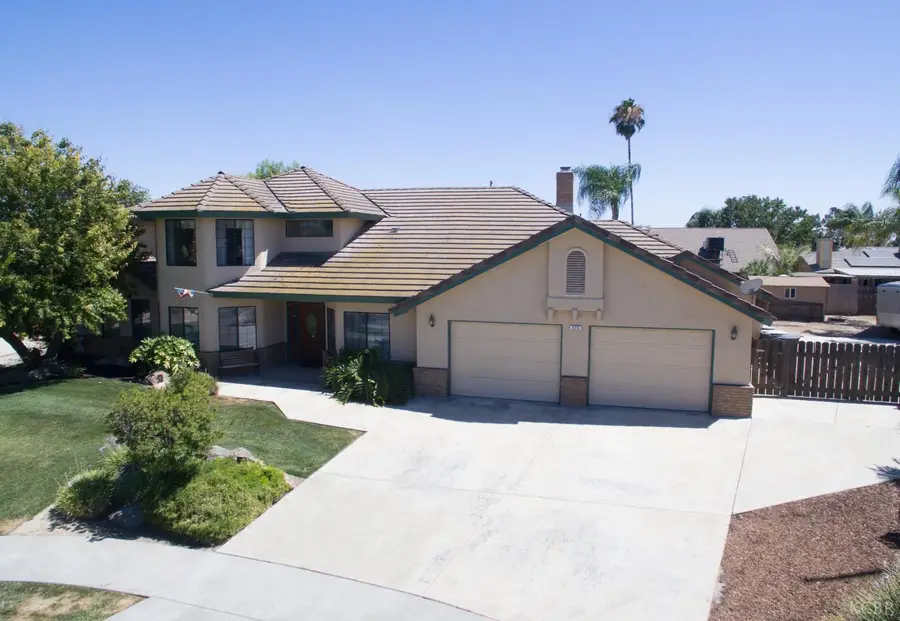 420 Beech Place, Lemoore, CA 93245 - #3