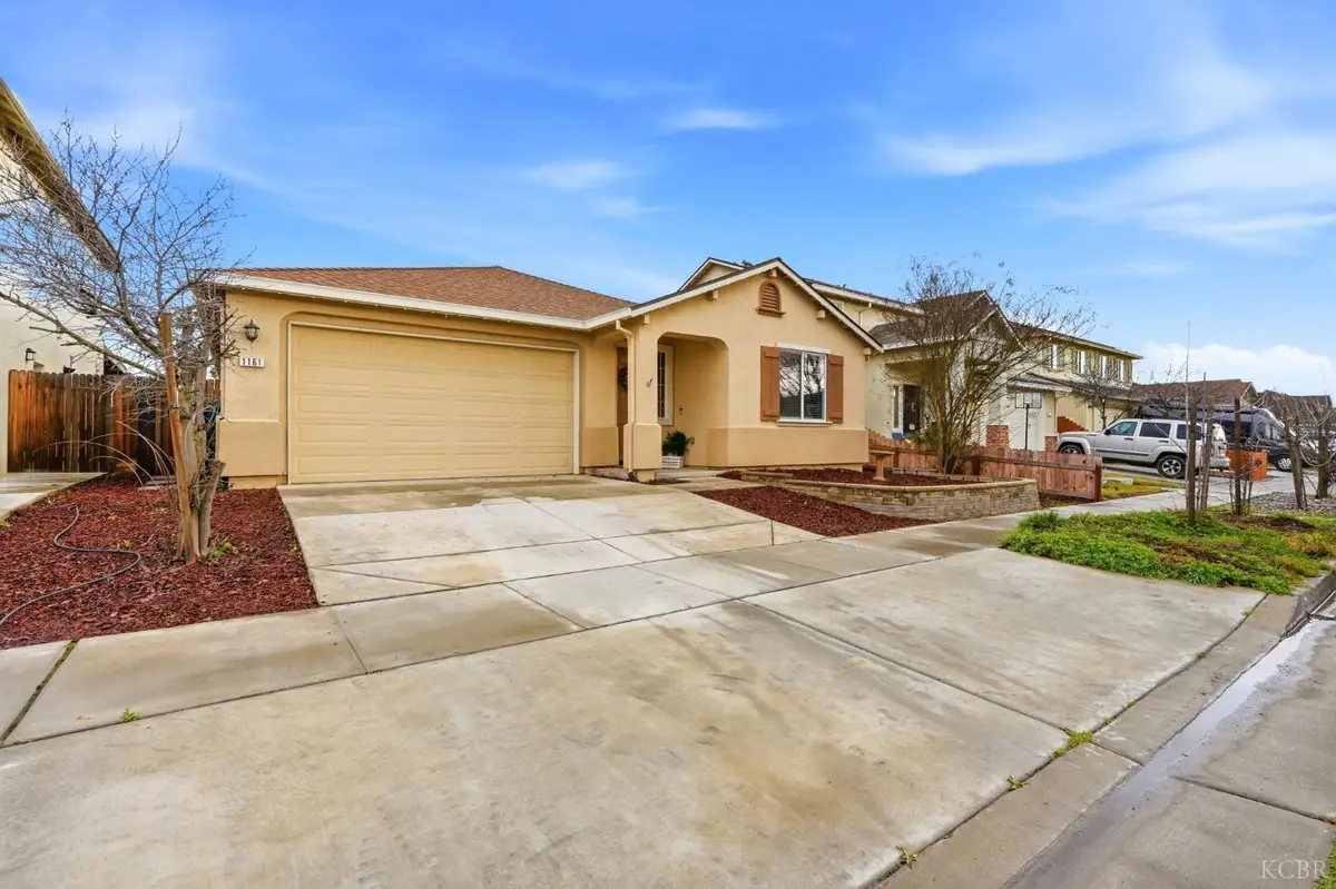 1161 Greenbrier Drive, Hanford, CA 93230 - #1