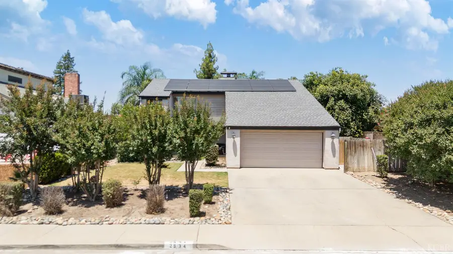 2934 W Cherry Avenue, Visalia, CA 93277 - #2