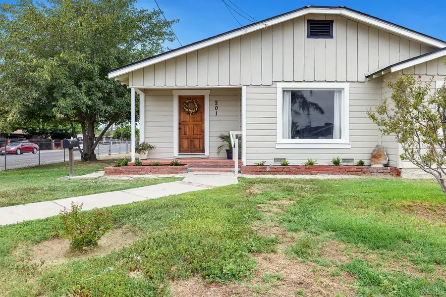 201 E Stanislaus Street, Avenal, CA 93204 - #3