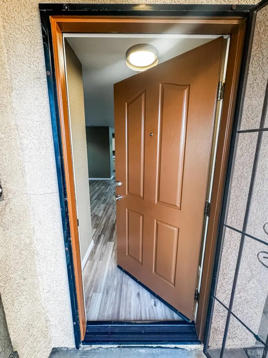 1187 E Donnybrook Place, Hanford, CA 93230 - #3