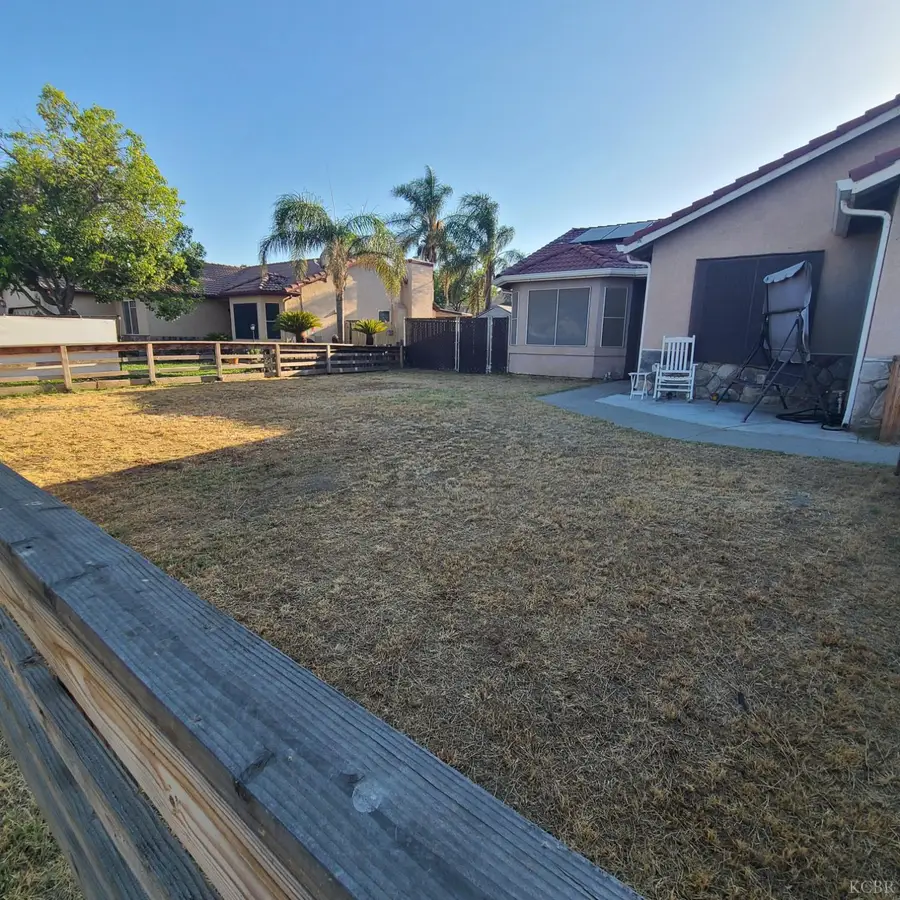1125 E Cinnamon Drive, Lemoore, CA 93245 - #2