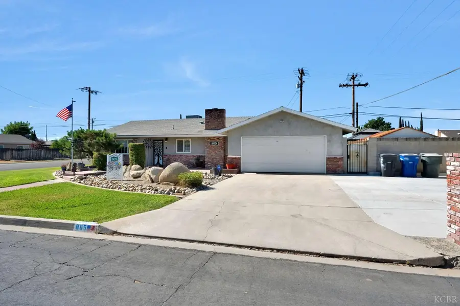 805 W Mulberry Drive, Hanford, CA 93230 - #3