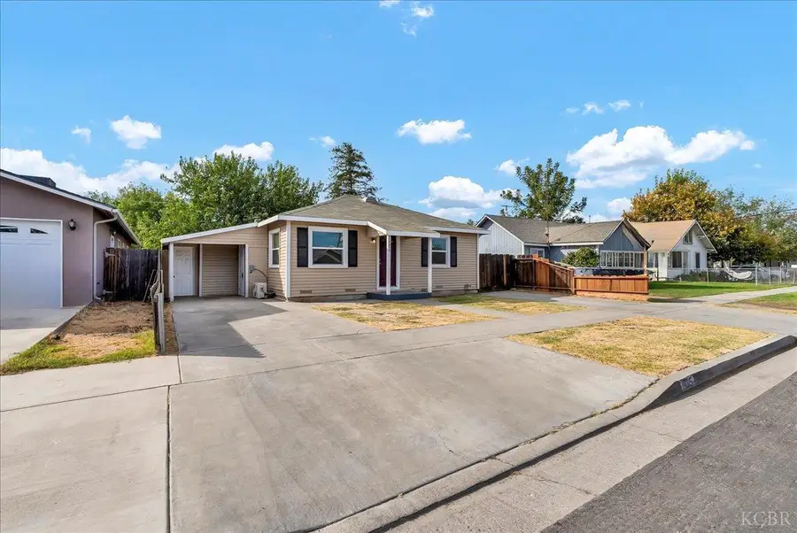 1015 Hall Avenue, Corcoran, CA 93212 - #2