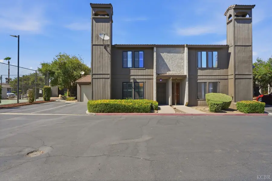 891 Greenfield Avenue, Hanford, CA 93230 - #2