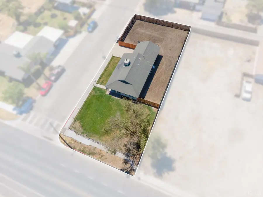 1327 Sherman Avenue, Corcoran, CA 93212 - #3