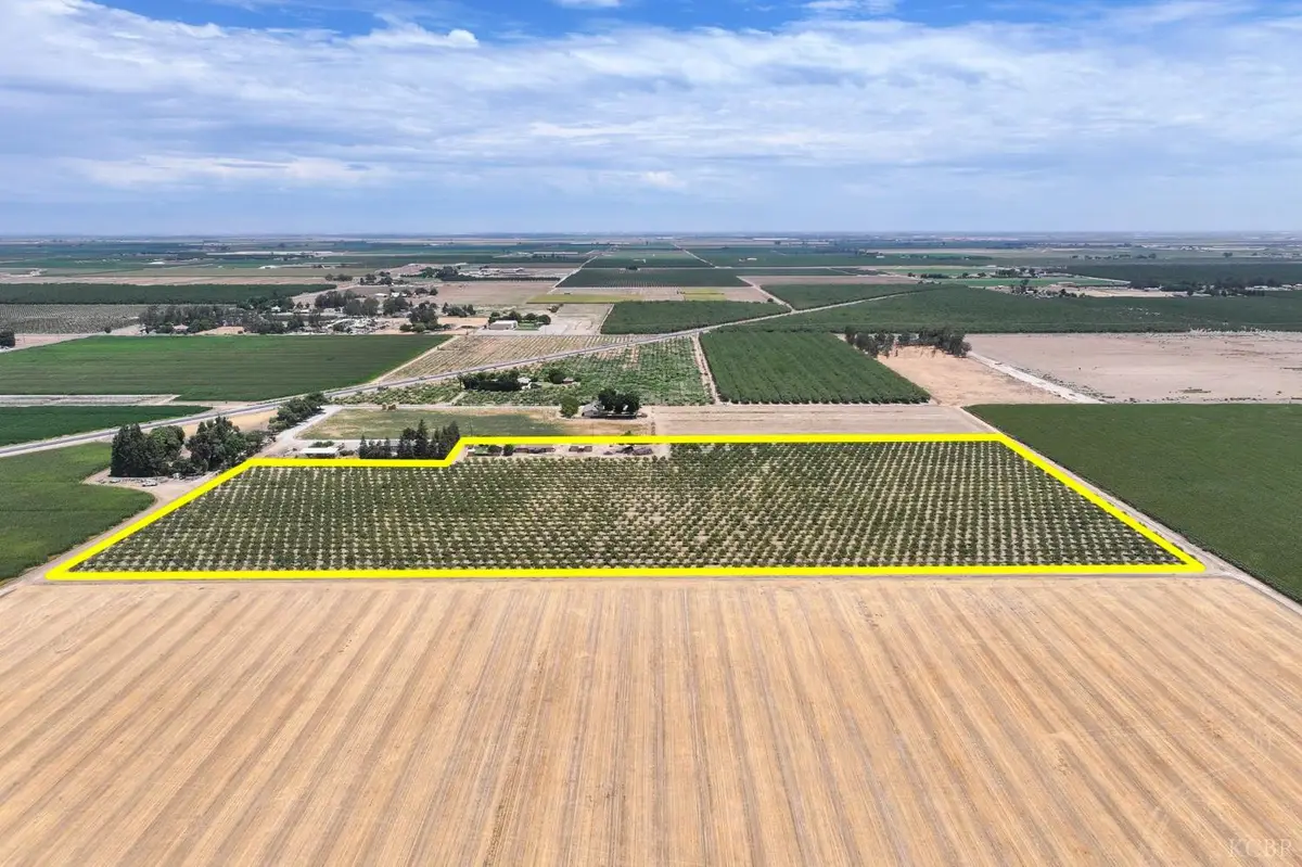 8216 Central Valley Highway, Hanford, CA 93230 - #1
