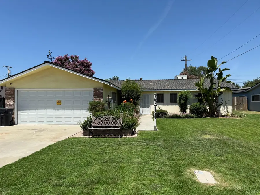 2214 Philip Avenue, Corcoran, CA 93212 - #2